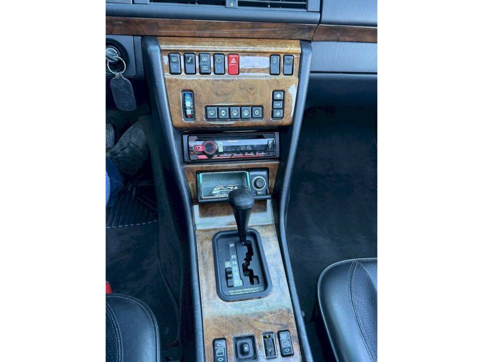 Bild 13/36 von Mercedes-Benz 500 E (1991)