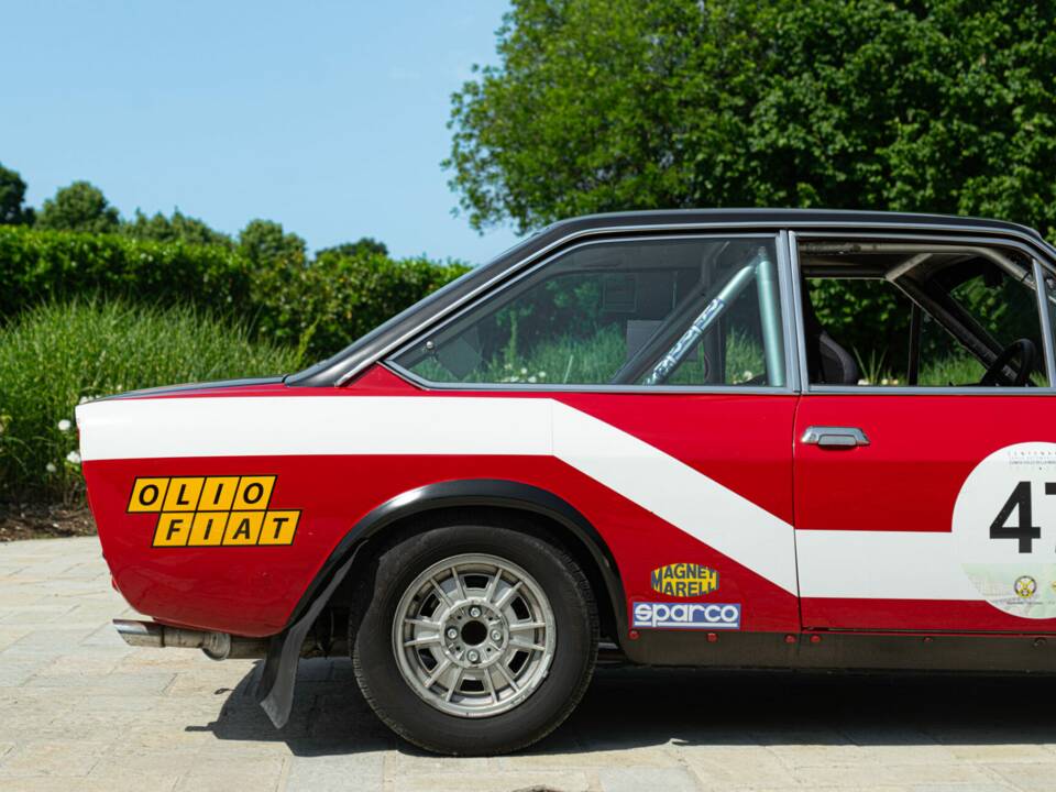 Bild 28/50 von FIAT 124 Sport Coupe (1971)