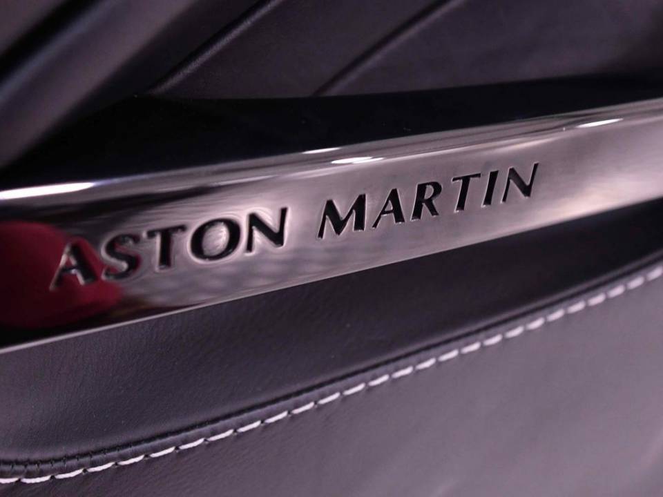 Bild 49/50 von Aston Martin V12 Vanquish S Ultimate Edition (2007)
