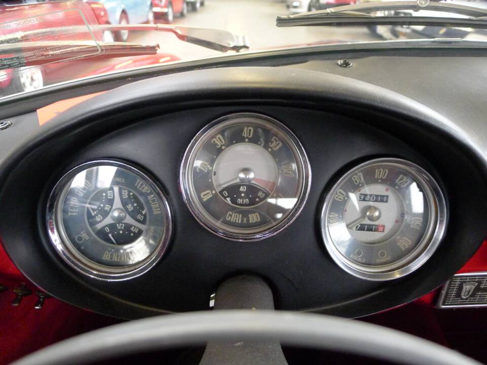 Image 14/31 of Alfa Romeo Giulietta Sprint (1962)