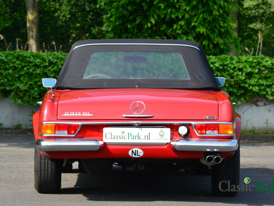 Image 20/50 of Mercedes-Benz 230 SL (1964)