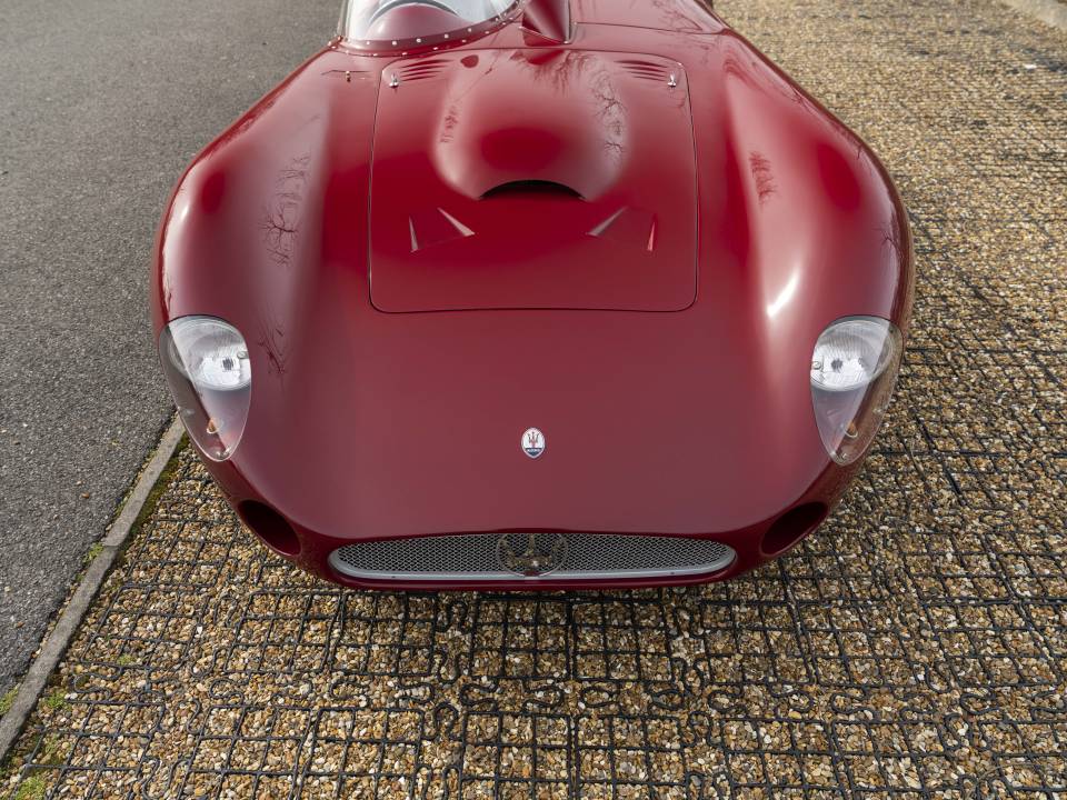 Image 7/50 of Maserati 300 S (1966)