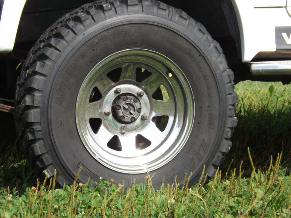 Image 14/50 of Suzuki SJ Samurai (1989)