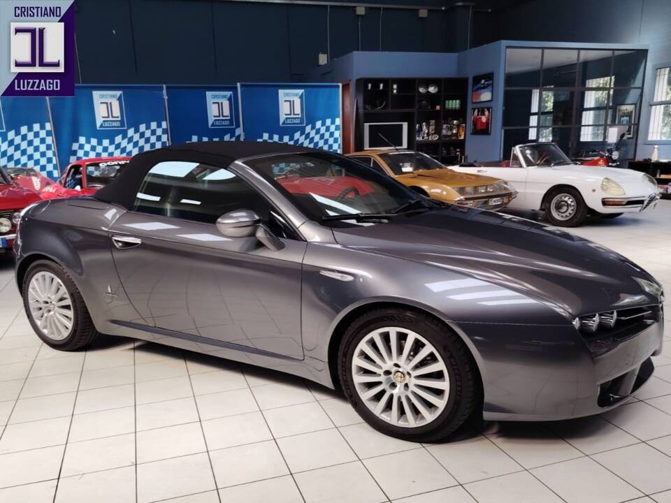 Bild 9/86 von Alfa Romeo Spider 2.2 JTS (2007)