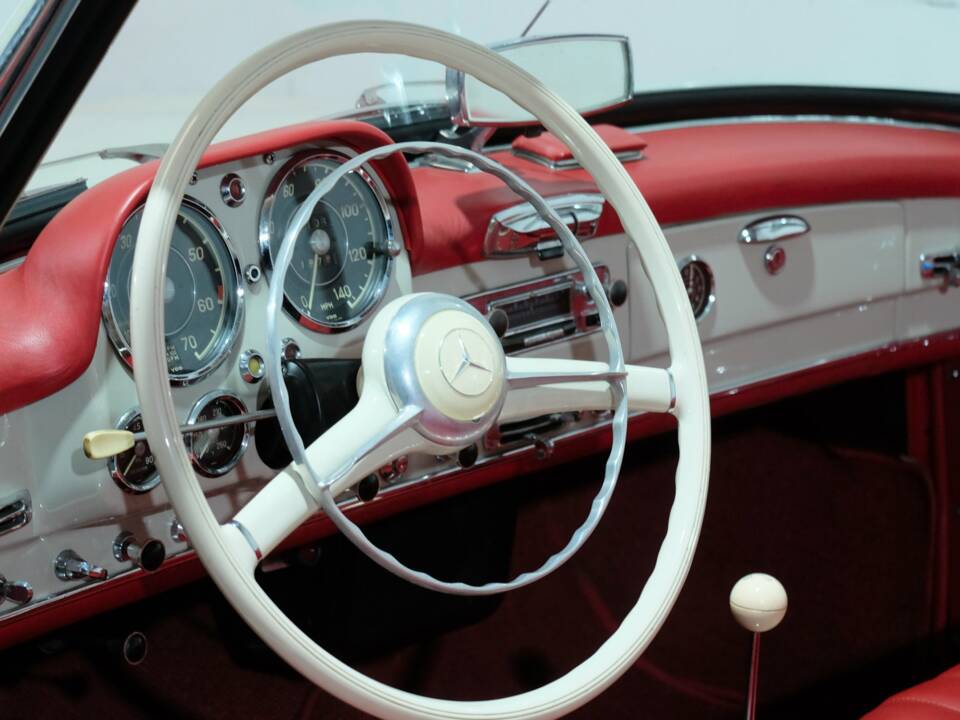 Image 4/31 of Mercedes-Benz 190 SL (1959)