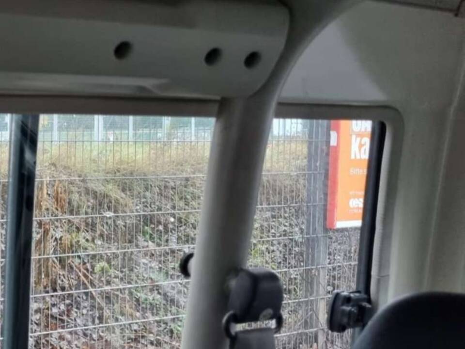 Immagine 12/19 di Toyota Land Cruiser Turbo LJ 70 (1987)