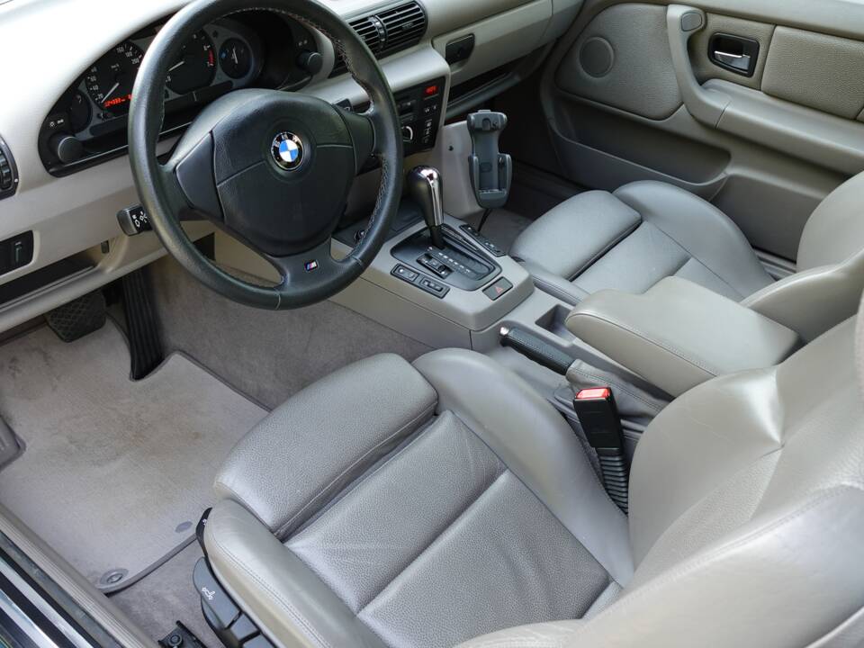Immagine 11/41 di BMW 323ti Compact (1999)