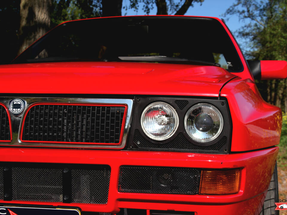 Bild 24/30 von Lancia Delta HF Integrale Evoluzione I (1991)