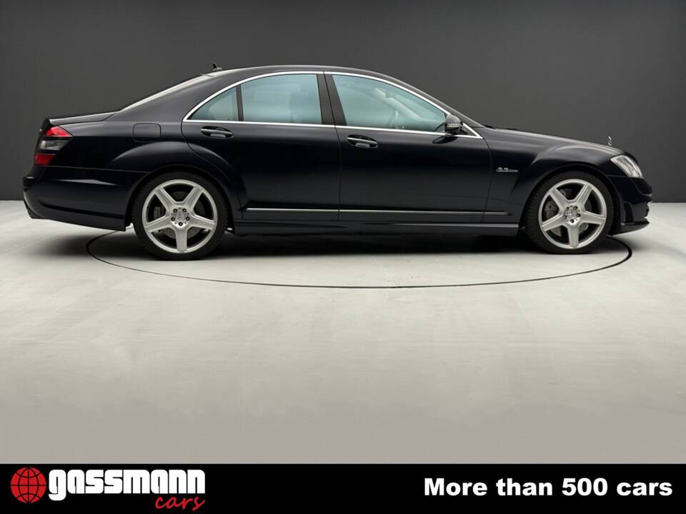 Image 4/15 de Mercedes-Benz S 63 AMG (2008)