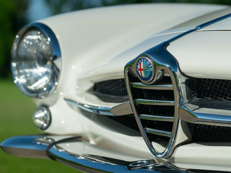 Image 30/50 de Alfa Romeo Giulia Sprint Speciale (1963)