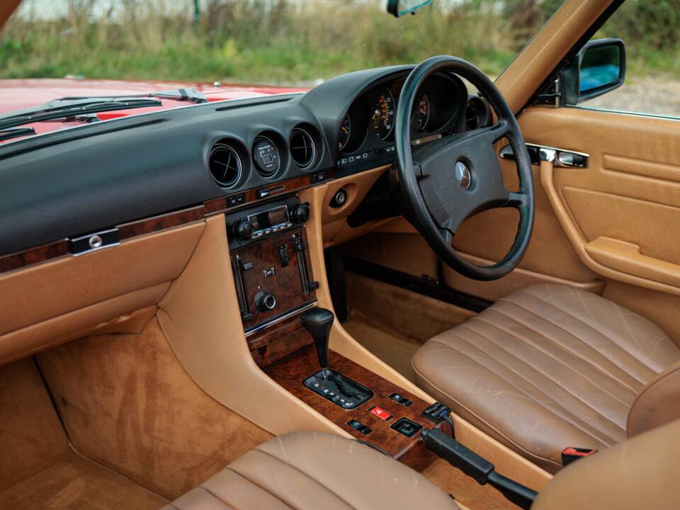 Image 25/50 of Mercedes-Benz 420 SL (1988)