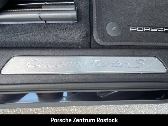 Imagen 19/31 de Porsche Cayenne Turbo S E-Hybrid (2020)