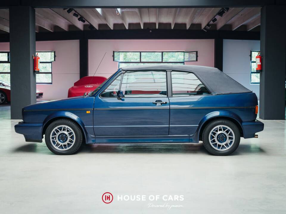 Bild 10/24 von Volkswagen Golf I Cabrio GLi 1.8 (1992)