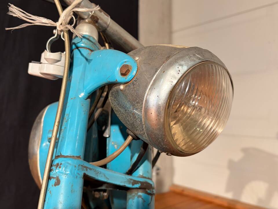 Image 14/17 of HMW 50 (1960)