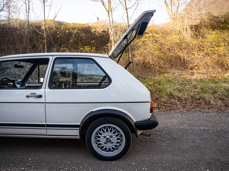 Afbeelding 47/58 van Volkswagen Golf I GTI 1.6 (1982)