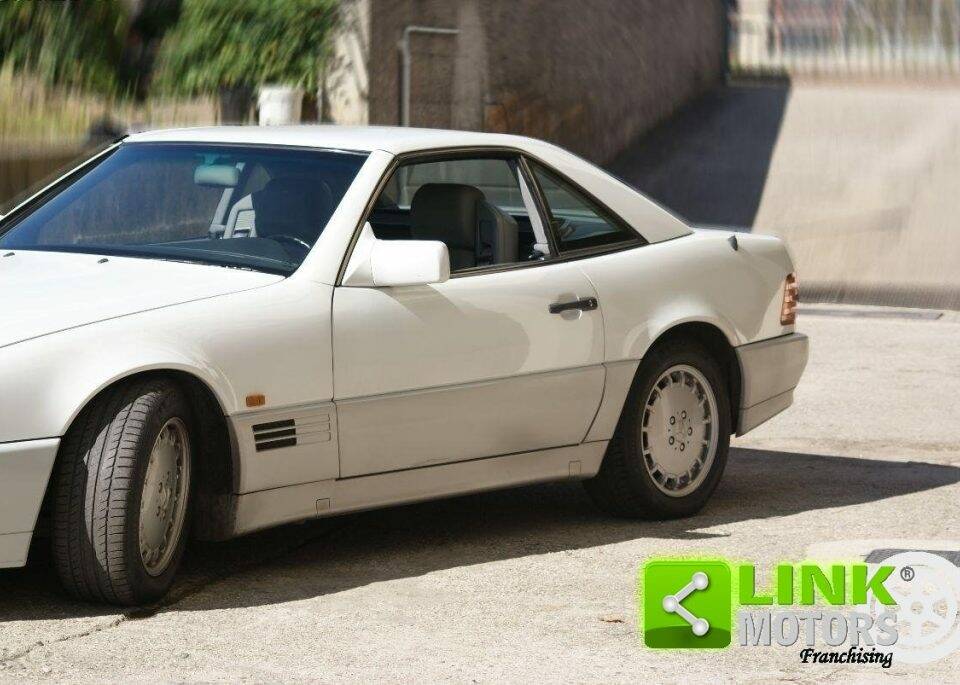 Immagine 8/10 di Mercedes-Benz 300 SL-24 (1989)