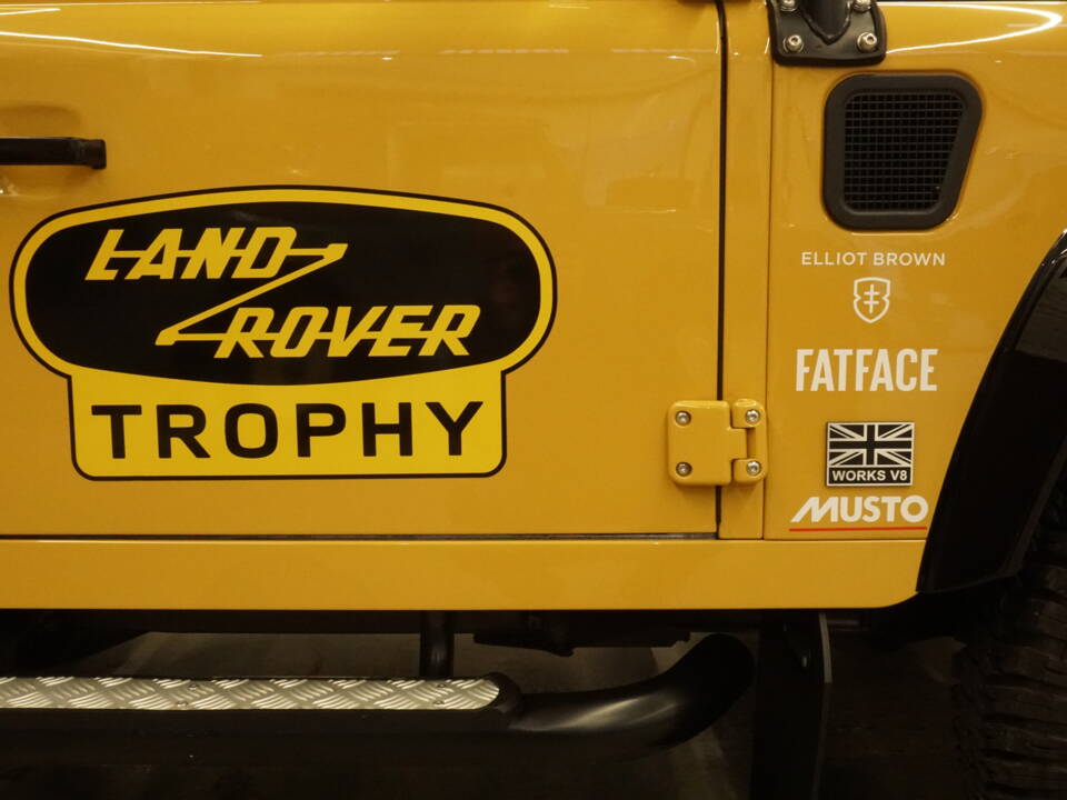 Immagine 28/30 di Land Rover Defender Works V8 Trophy (2015)