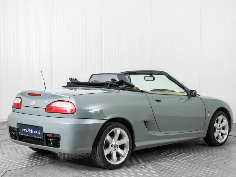 Image 2/49 of MG TF 135 (2002)