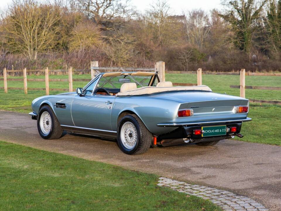 Image 3/50 of Aston Martin V8 EFi Volante (1987)