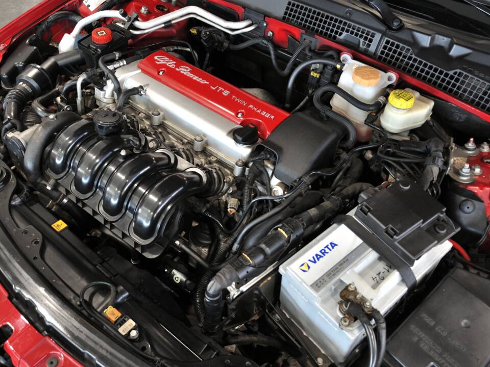 Imagen 21/23 de Alfa Romeo Brera 2.2 JTS (2006)