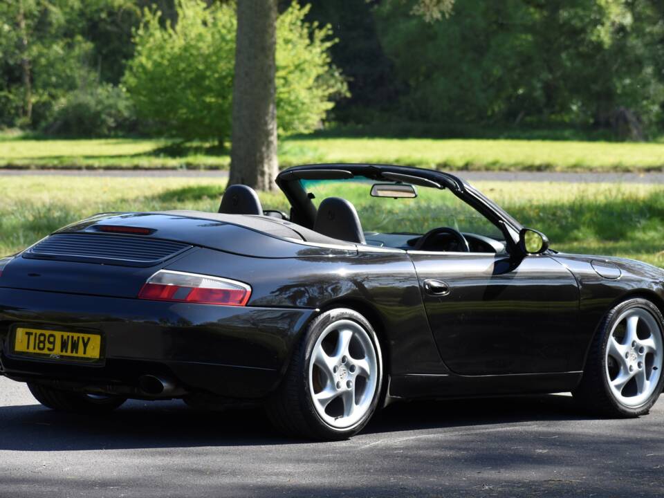 Afbeelding 9/10 van Porsche 911 Carrera 4 (1999)