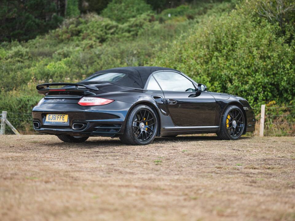 Bild 19/50 von Porsche 911 Turbo S (2011)