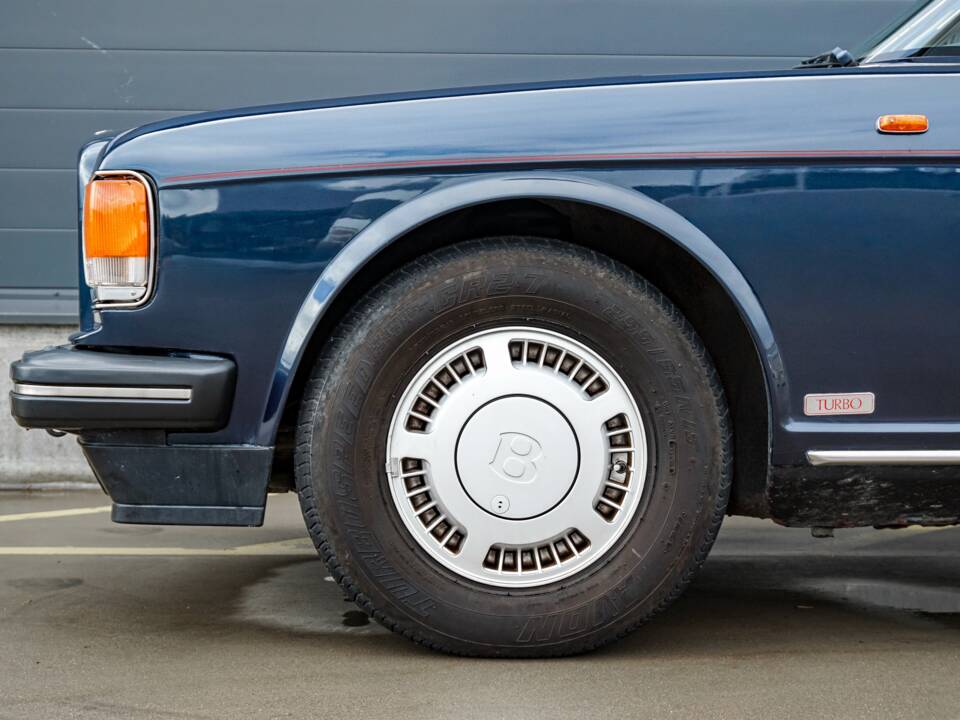 Image 36/45 of Bentley Turbo R (1988)