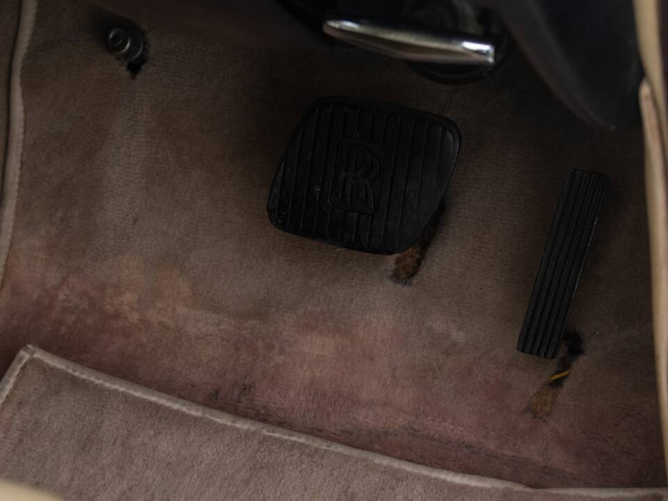 Image 36/50 of Rolls-Royce Silver Shadow I (1972)