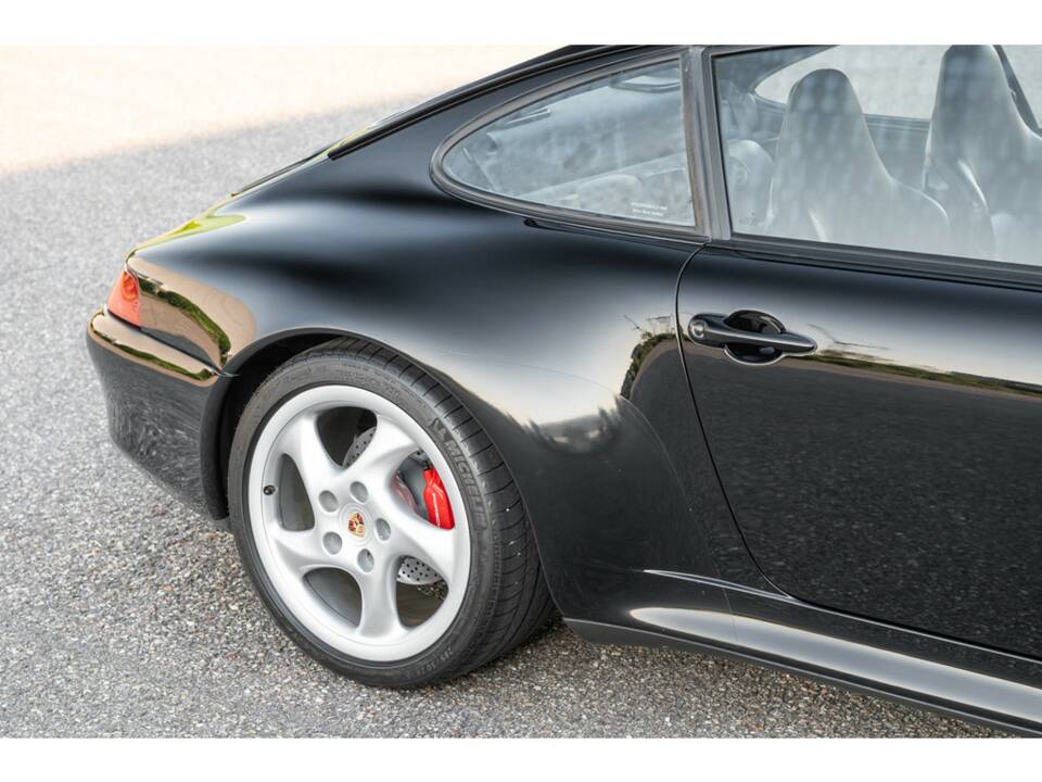 Imagen 14/29 de Porsche 911 Carrera S (1997)