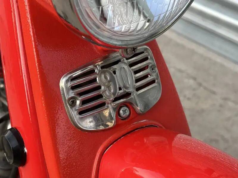 Image 11/12 of Honda CD 90 (1968)