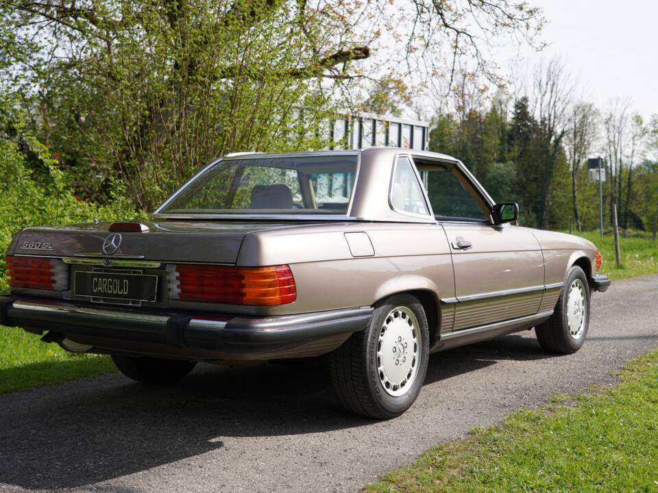 Bild 7/19 von Mercedes-Benz 560 SL (1989)