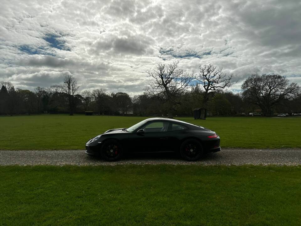 Image 11/42 of Porsche 911 Carrera S (2018)