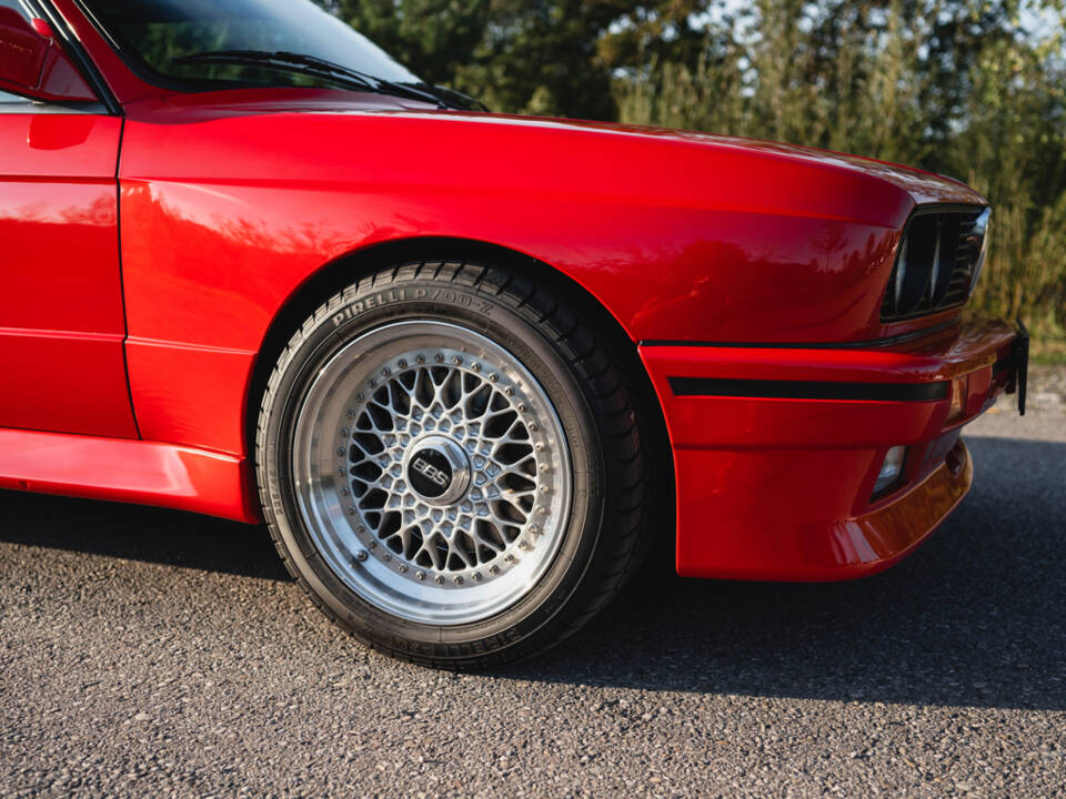 Image 29/50 of BMW M3 (1987)