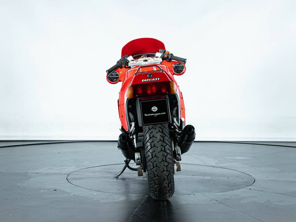 Bild 3/50 von Ducati 750 Paso (1987)