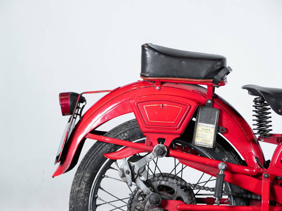 Image 43/50 of Moto Guzzi DUMMY (1955)