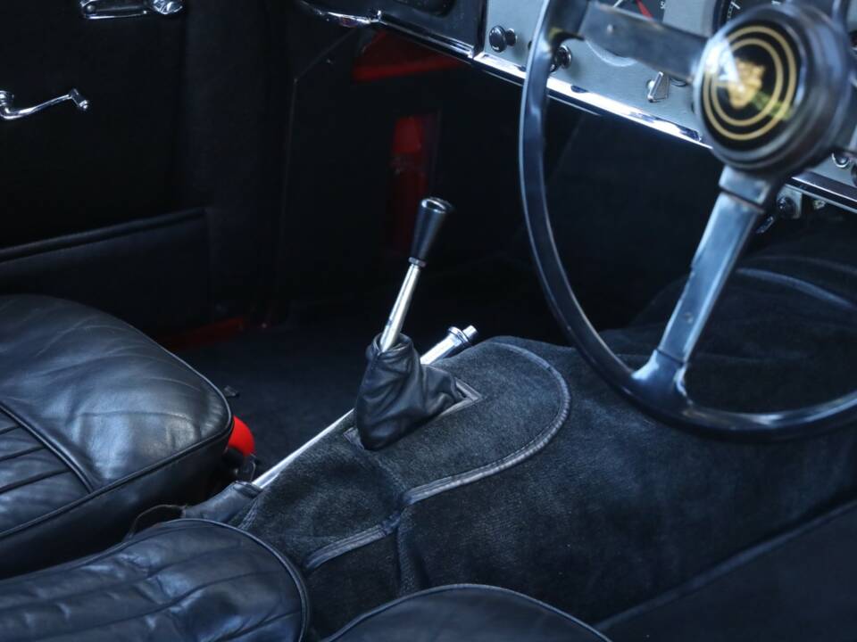 Bild 48/50 von Jaguar XK 150 FHC (1960)