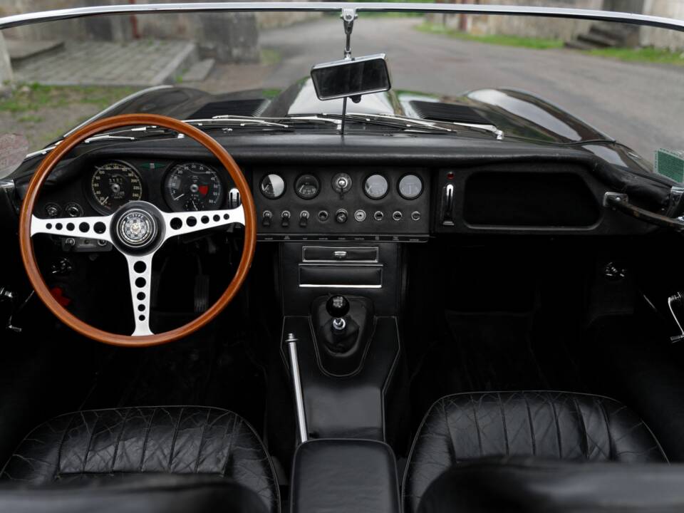 Imagen 32/50 de Jaguar E-Type 4.2 (1967)