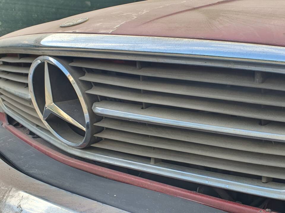 Bild 19/50 von Mercedes-Benz 450 SL (1975)