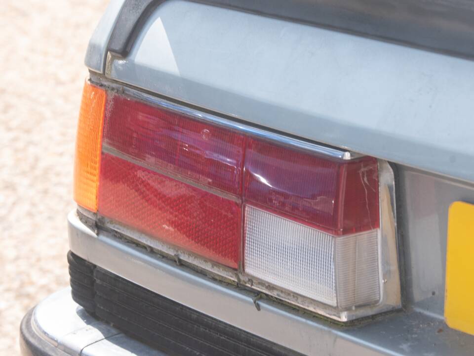 Bild 17/50 von BMW 635 CSi (1984)