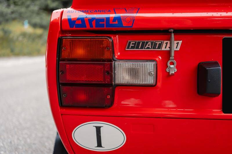 Image 38/72 de FIAT 131 Abarth Rally (1976)