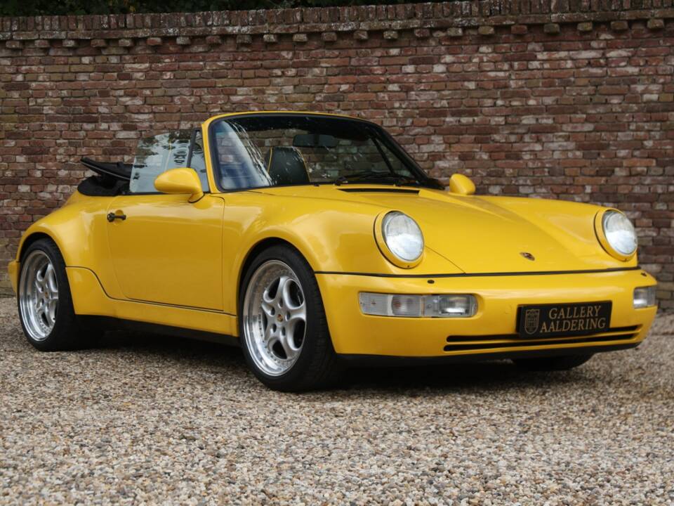Image 38/50 of Porsche 911 Carrera 2 &quot;America Roadster&quot; (1993)