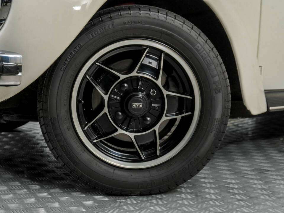 Imagen 4/50 de Volkswagen Beetle 1303 LS (1974)