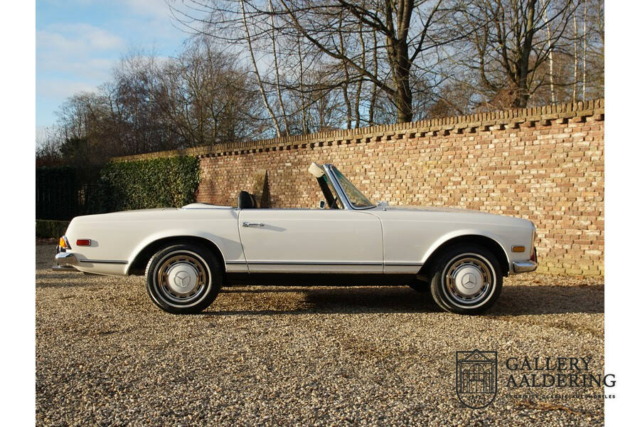 Image 46/50 of Mercedes-Benz 280 SL (1970)