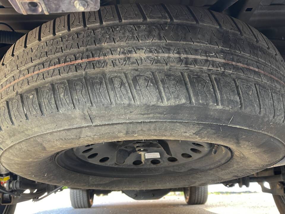 Image 37/50 of Chevrolet Suburban (2017)