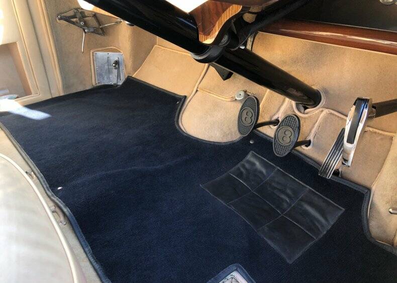 Image 22/50 of Bentley R-Type Continental (1954)