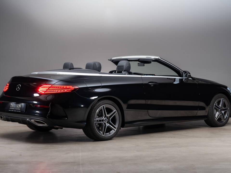 Bild 9/41 von Mercedes-Benz C 300 (2023)