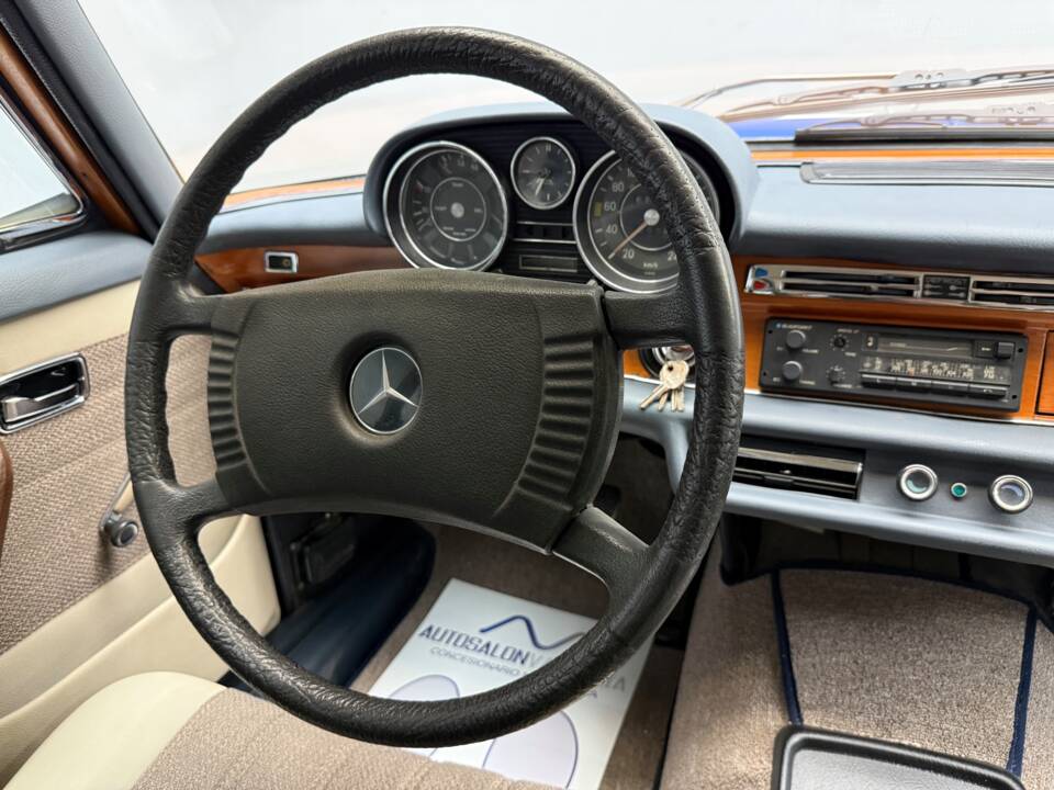Bild 16/19 von Mercedes-Benz 280 SE (1972)