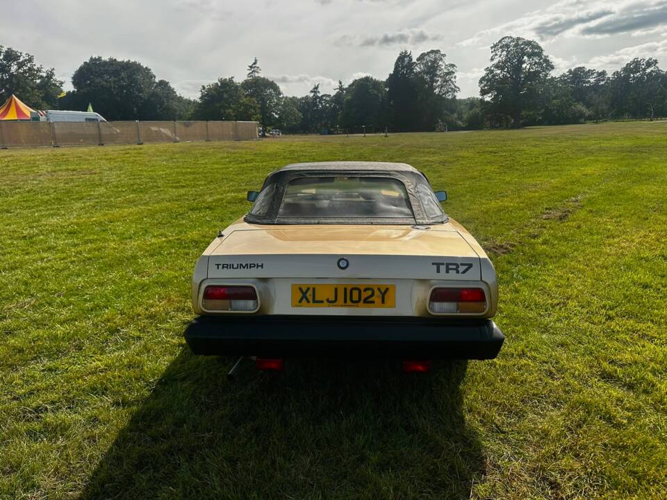 Image 33/50 de Triumph TR 7 Europa (1982)