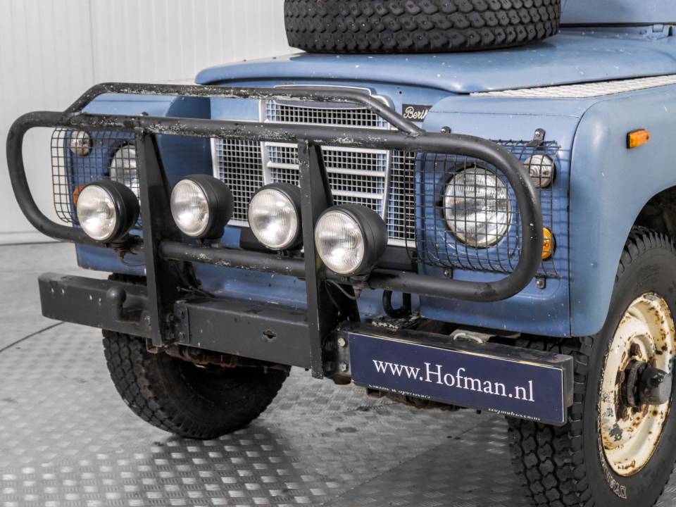 Image 20/50 of Land Rover 88 (1979)