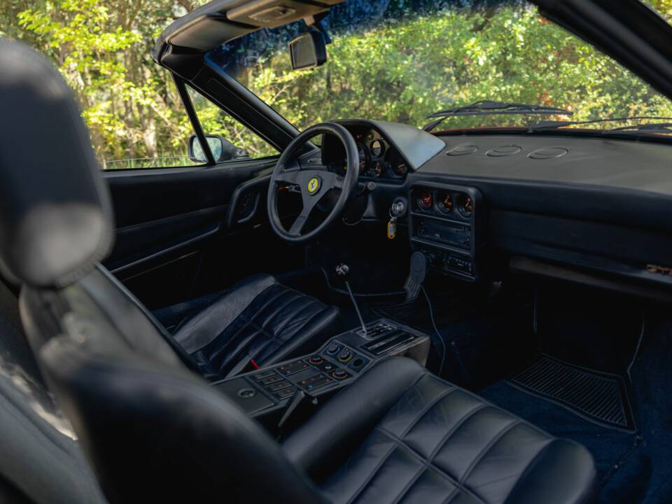 Image 30/60 of Ferrari 328 GTS (1986)